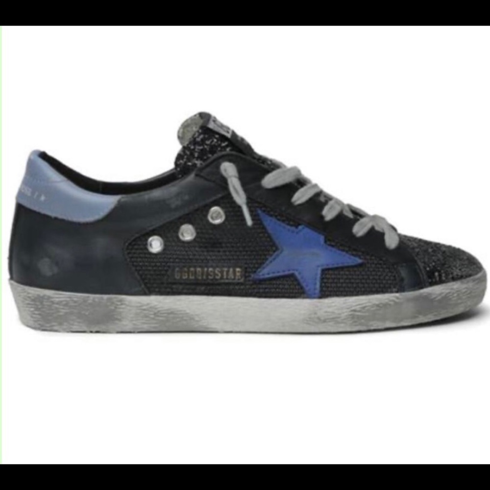 Golden Goose sneakers with a touch of sparkle. Excellent condition.